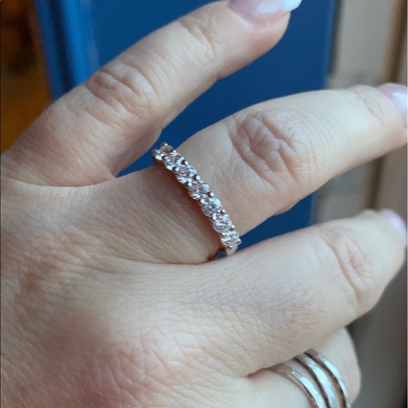 #6 “Live show listing” Brilliant white Moissanite band - Picture 3 of 5